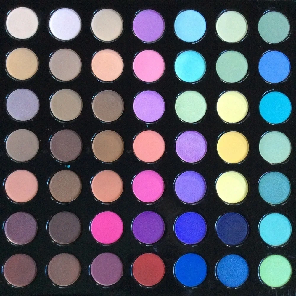 Crown Brush 58 Color Blush/ Eyeliner / Eyeshadow